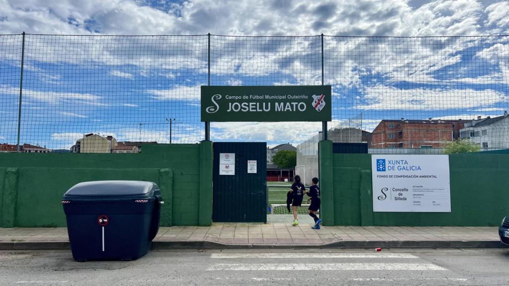 El campo de fútbol de la SD Sidella se llama 'Joselu Mato' desde hace un año.