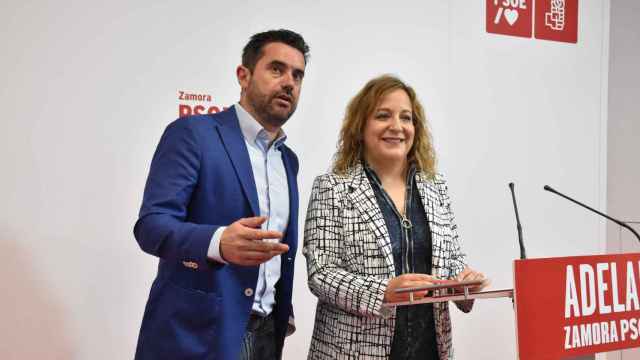 Iratxe García y Antidio Fagúndez en la sede del PSOE de Zamora