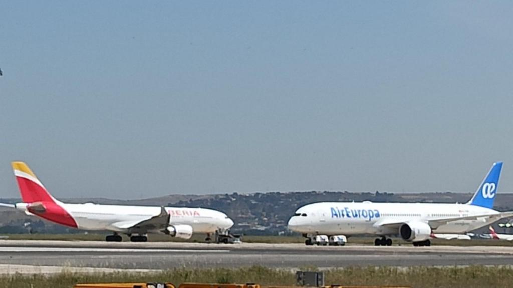 Aviones de Iberia y Air Europa.