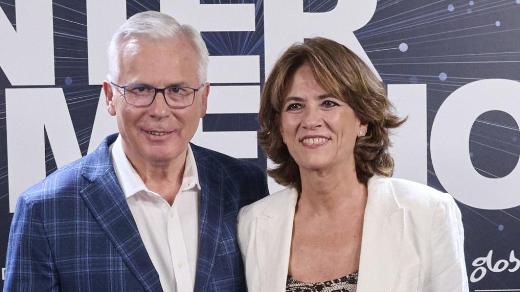 Baltasar Garzón y Dolores Delgado en su último acto público antes de la fiesta de su boda, hace unos días.