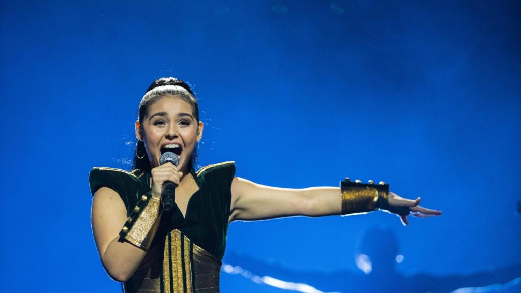 Alessandra Mele, quien iba a ser portavoz de Noruega con los votos del jurado en la final de Eurovisión 2024, durante su actuación en Eurovisión 2023.