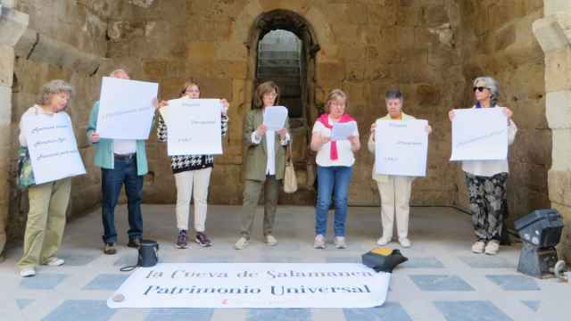Ciudadanos por la Defensa del Patrimonio en la Cueva de Salamanca
