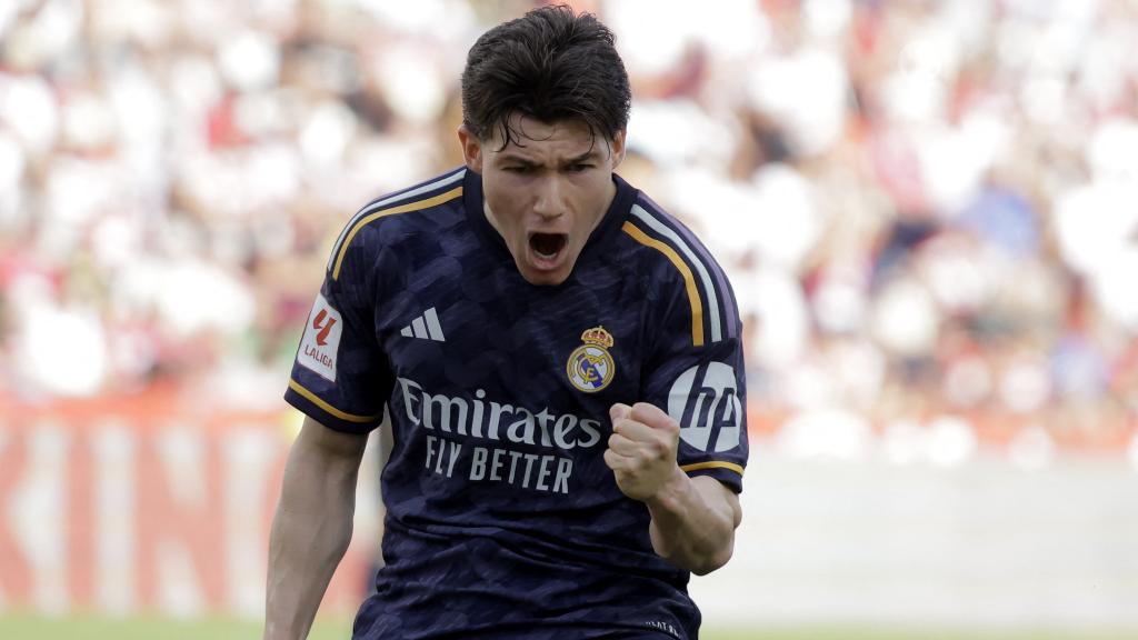 Fran García celebra su gol frente al Granada.