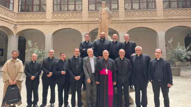 Reunión de sacerdotes con el arzobispo primado de Toledo, Francisco Cerro Chaves.