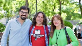 Guillermo del Valle, secretario general de la formación, junto a Javier Pulido y la candidata Soraya Rodríguez.