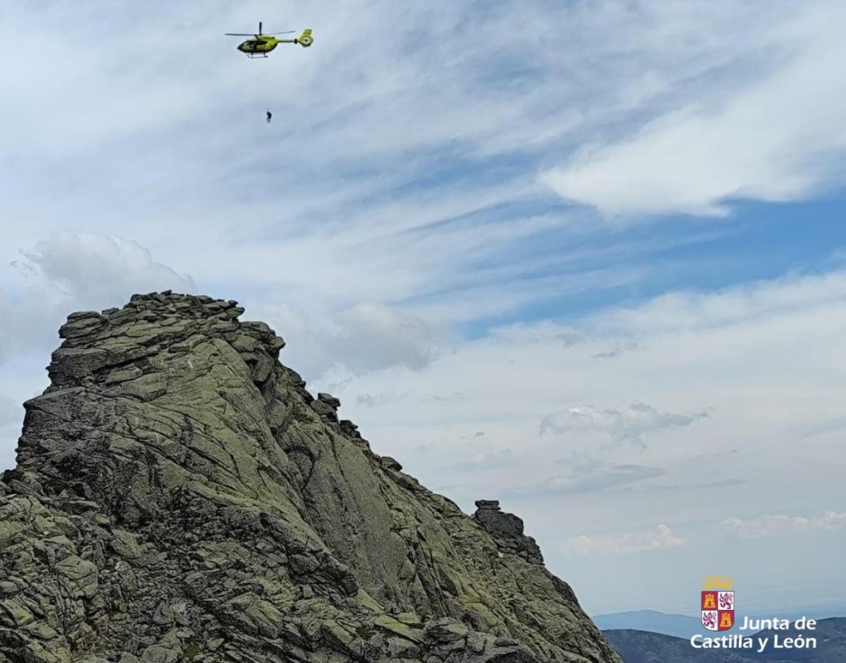 Rescate al montañero herido en la Sierra de Gredos