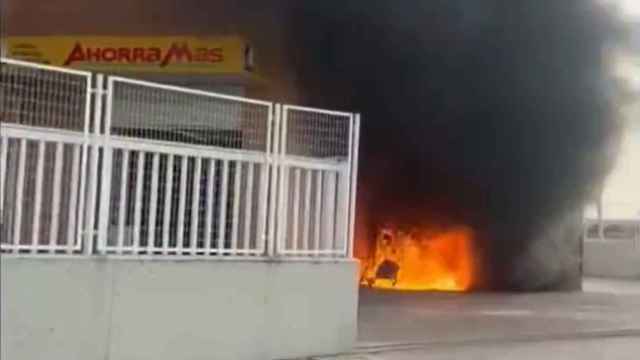 Incendio en el supermercado Ahorramas de Mocejón (Toledo).