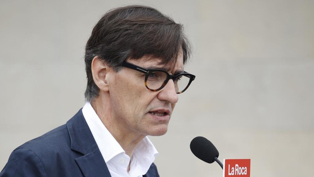 El candidato socialista a la Presidencia de la Generalitat, Salvador Illa, este domingo.