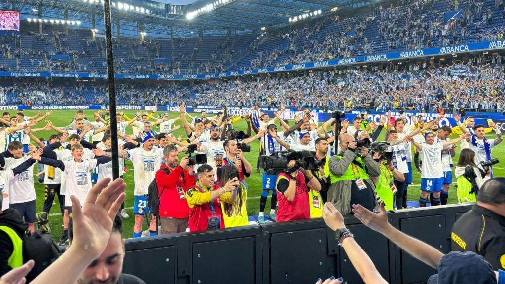 Celebración del Deportivo durante el ascenso