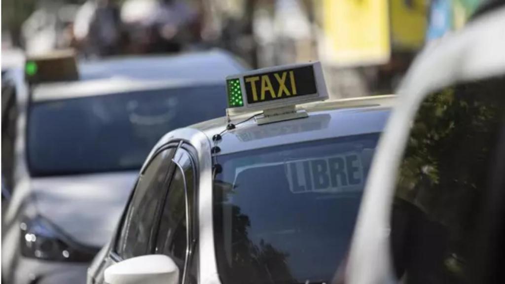 Imagen de archivo de un taxi de Sevilla.