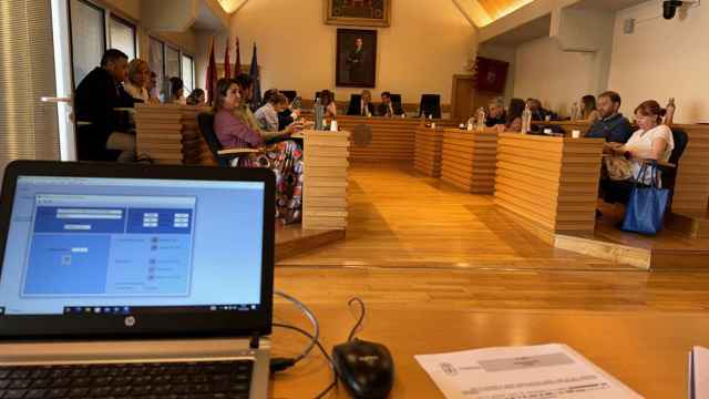 El Ayuntamiento de Ciudad Real ha celebrado un pleno extraordinario para designar los miembros de las mesas electorales del 9J.