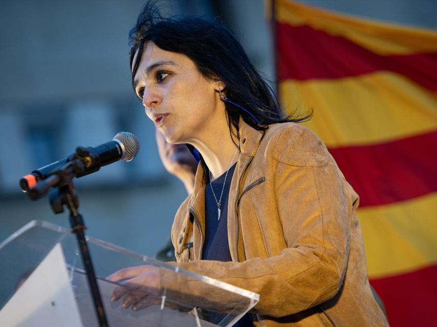 La candidata de Aliança Catalana por Gerona, Sílvia Orriols, durante un acto electoral en Ripoll.