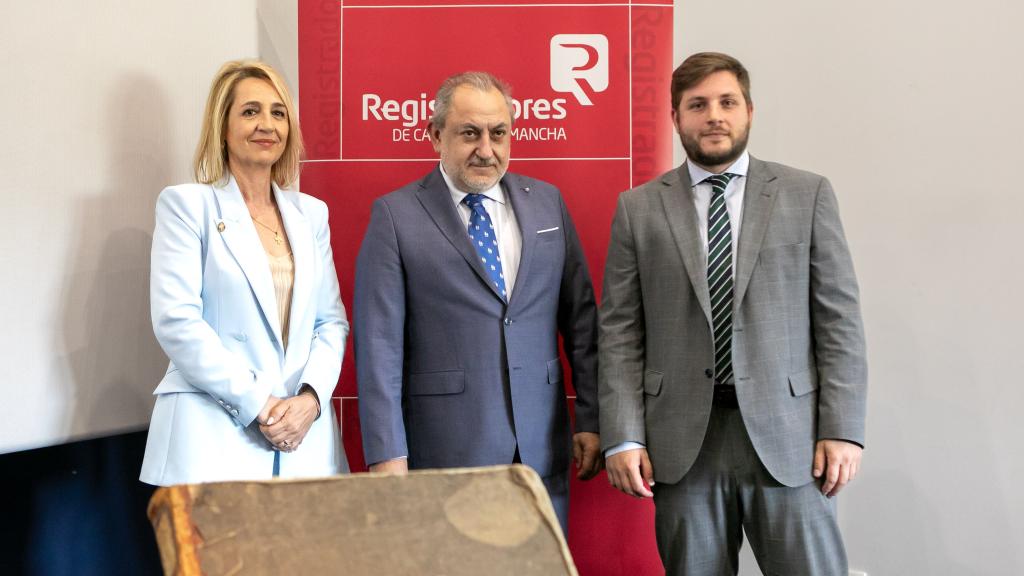 Clausura del acto sobre el Registro Electrónico y Digitalización de los Registros. Foto: JCCM.