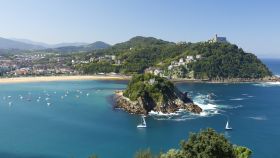 Imagen de la isla de Santa Clara, en San Sebastián.