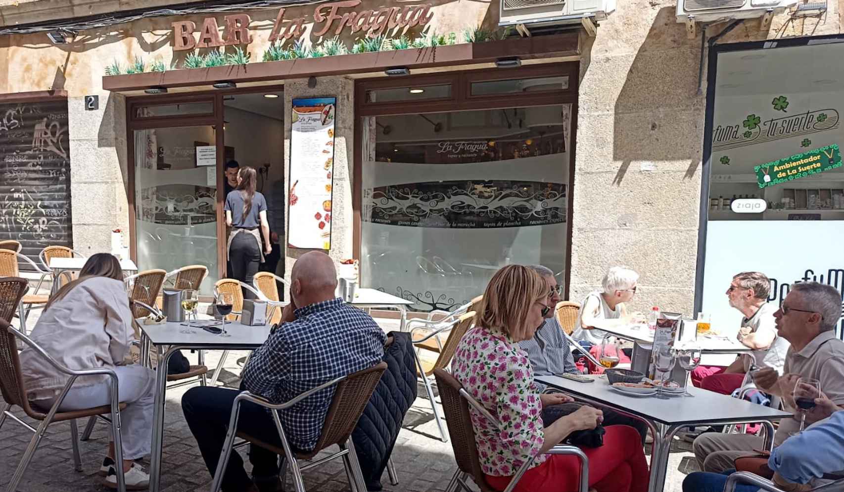 Para el buen tiempo, terraza en la calle Felipe Espino, alejada del bullicio céntrico