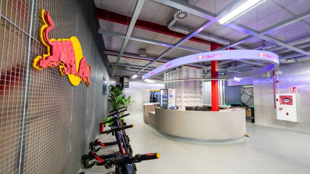 Interior de la nueva oficina de Red Bull en Madrid.
