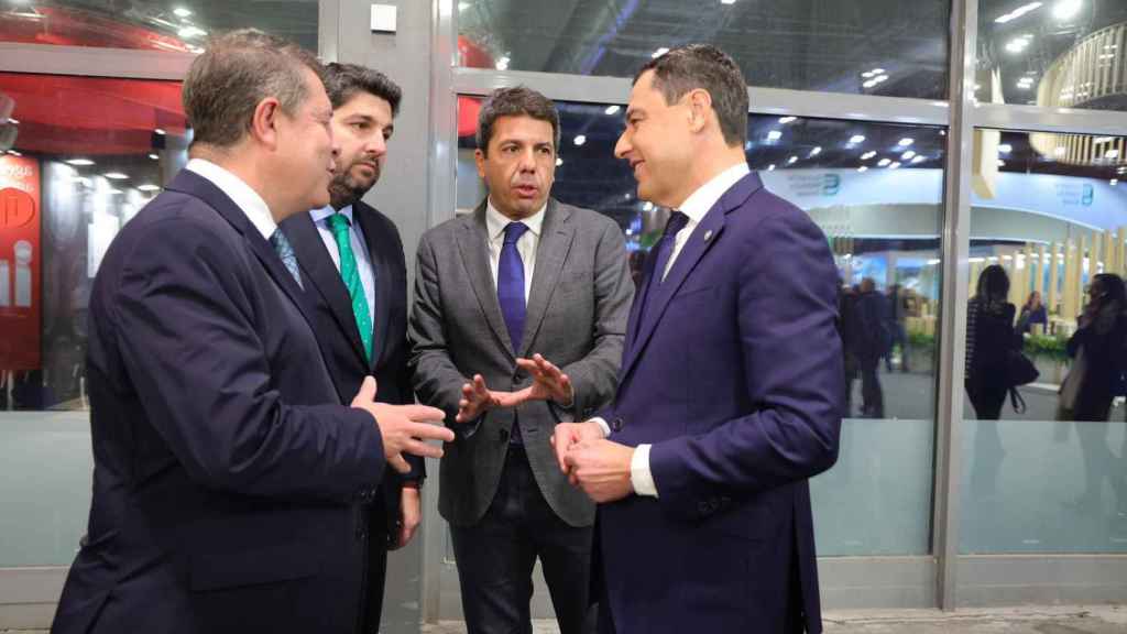 Page, López Miras, Mazón y Moreno, en Fitur. EE