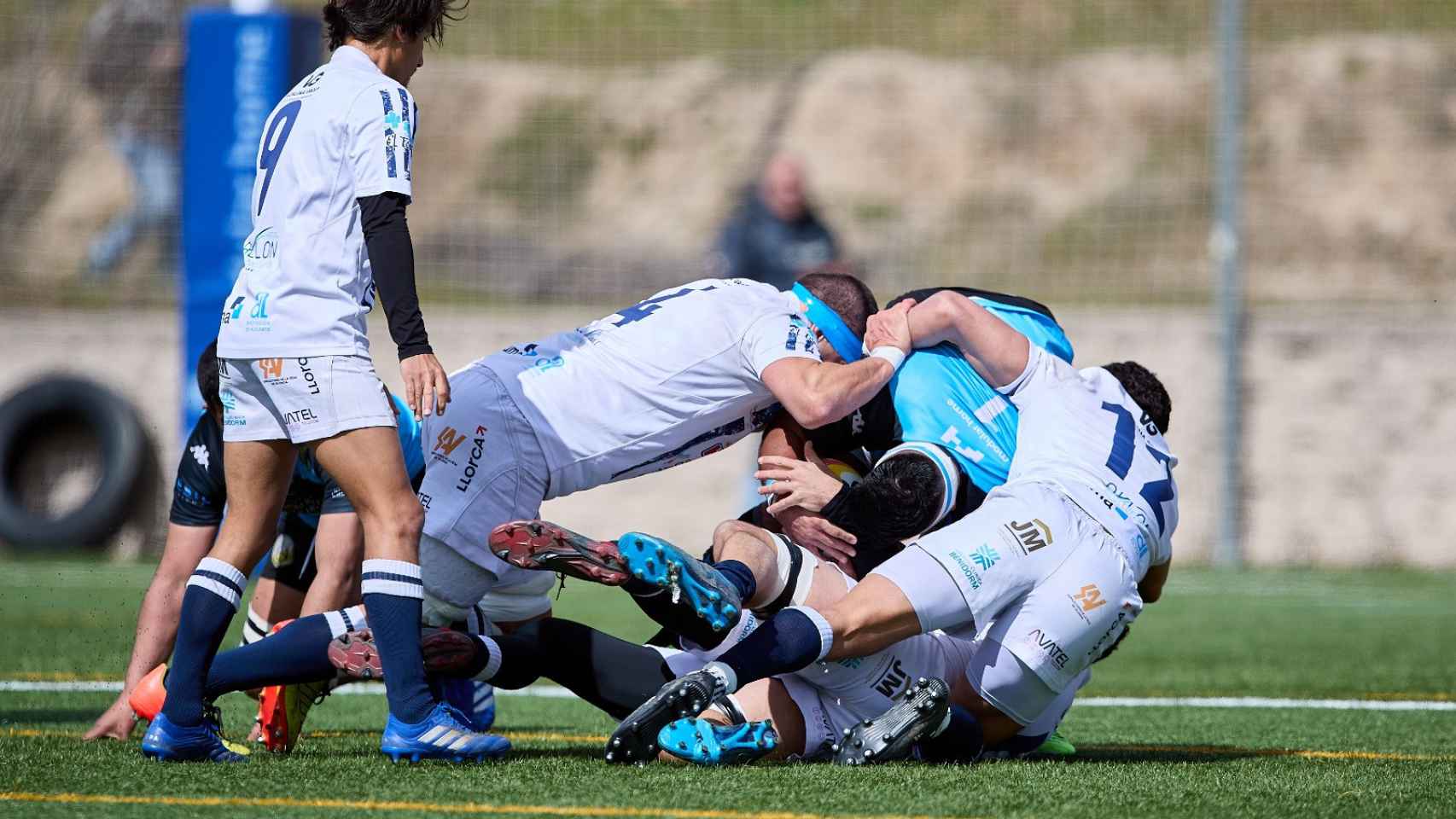 Los jugadores del equipo de La Vila Joiosa en uno de sus encuentros.