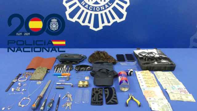 Efectos intervenidos por la Policía Nacional a los dos detenidos en Salamanca