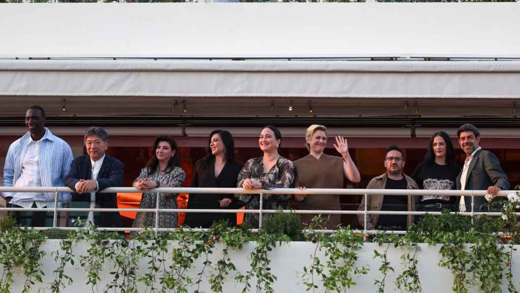 Los miembros del jurado del Festival de Cannes 2024 en el Hotel Martínez.