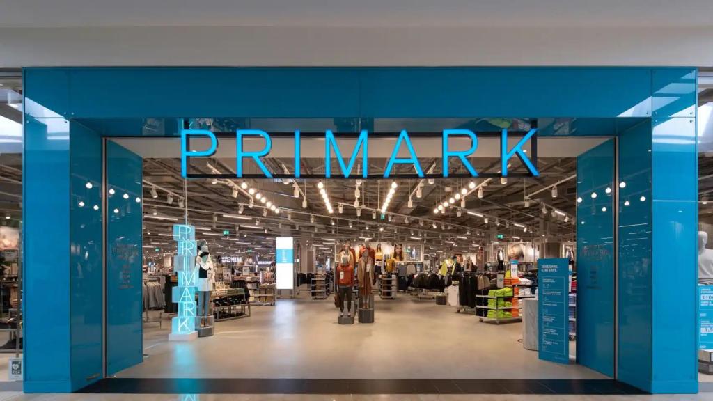 Puerta de entrada Primark.