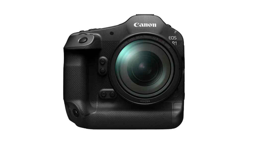 Canon EOS R1 con un 24-70 acoplado.