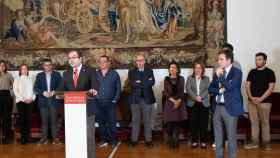 Félix Barrio (INCIBE) junto a Juan Manuel Corchado (USAL) y representantes de BISITE durante la presentación de la Cátedra CyberChain el pasado mes de febrero