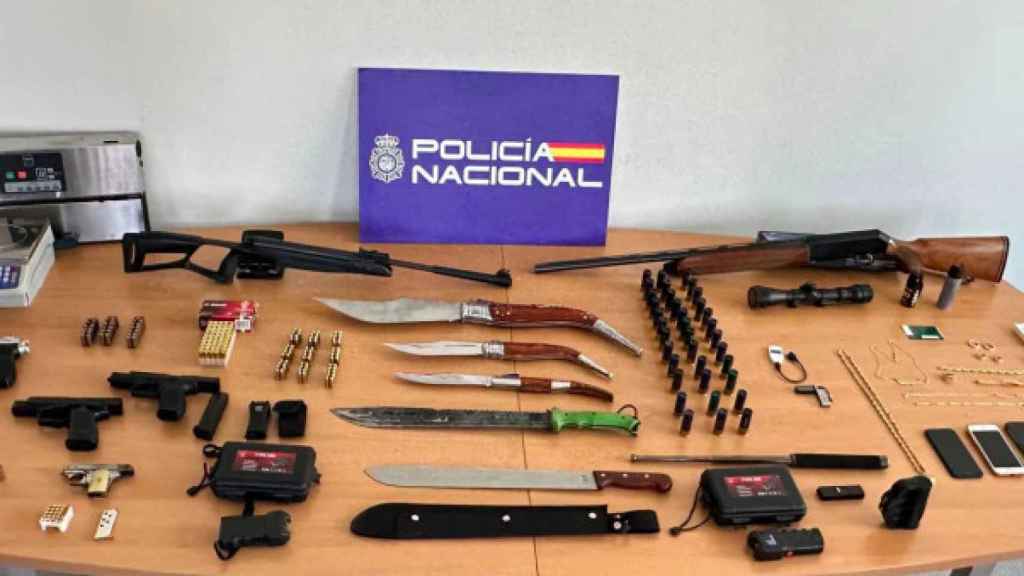 Armas intervenidas por la Policía Nacional en esta investigación.