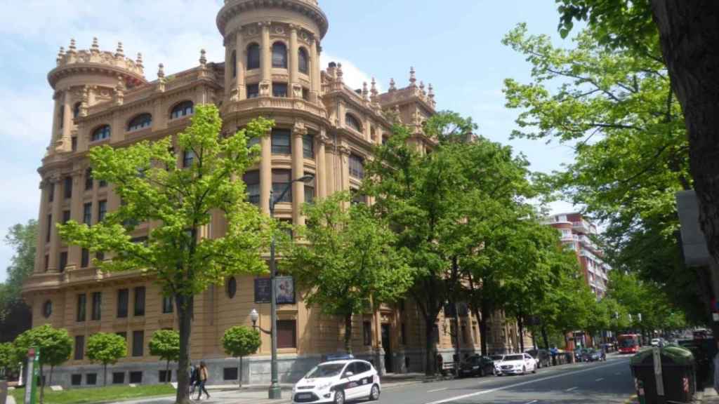 El edificio BIC en pleno centro de Bilbao, sede de la Pía Unión Sancti Pauli Apostoli.