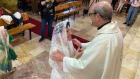 El obispo de Astorga consagra como virgen a  Mª Ángeles Castro