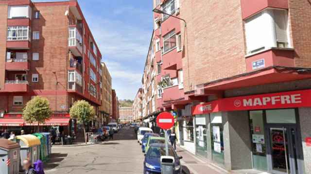 Calle San Lázaro con Fuente el Sol