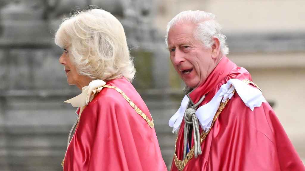 Carlos III y Camila, a su llegada a la catedral de San Pablo en Londres.