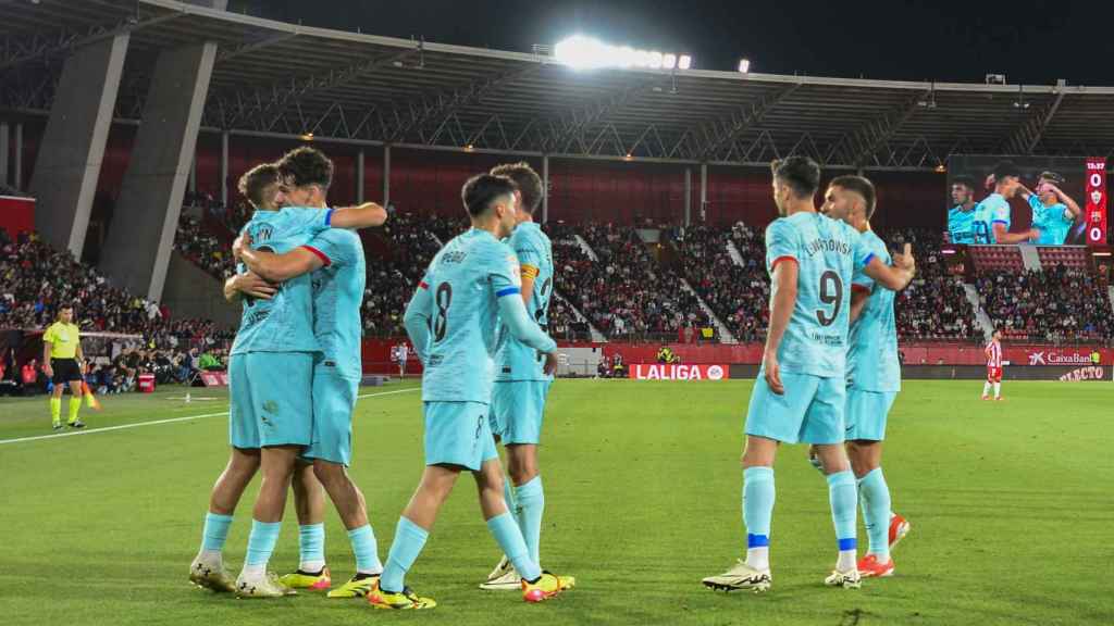 Los jugadores del Barça celebran el segundo gol.
