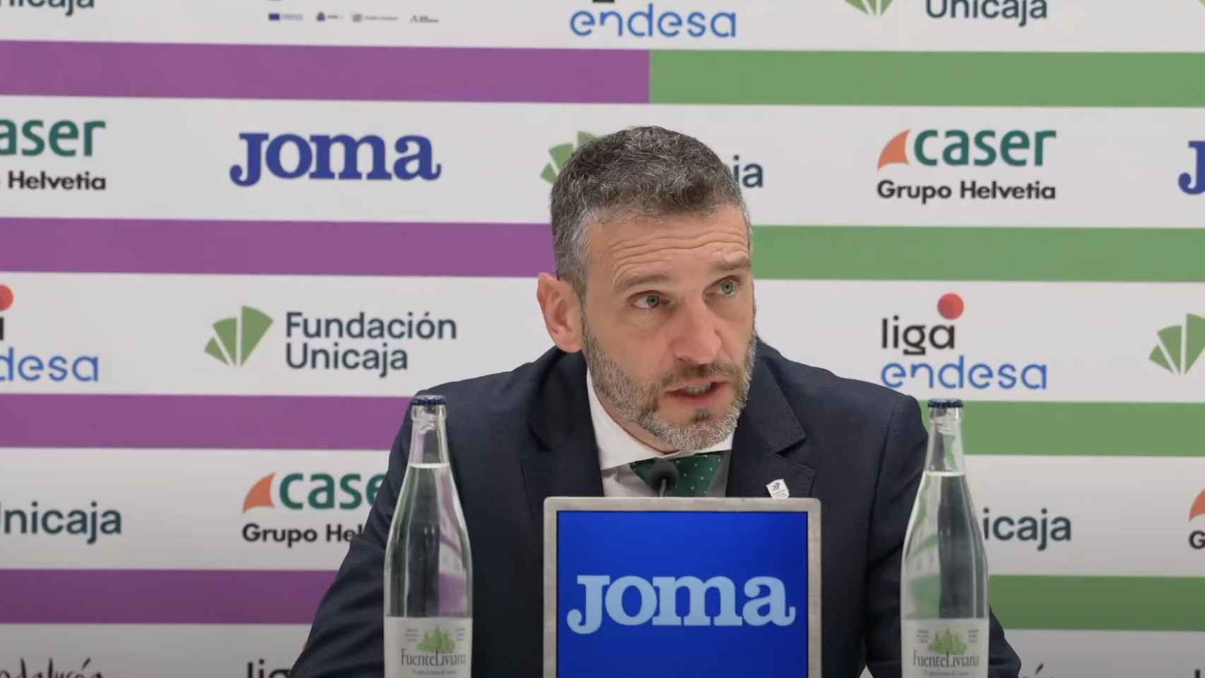 Ibon Navarro durante la rueda de prensa posterior al Unicaja vs. Baxi