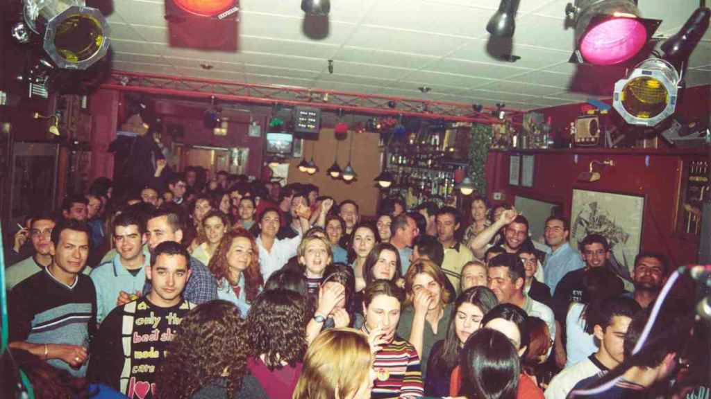 Imagen del público durante el concierto de los Delinqüentes en la Sala Secretos