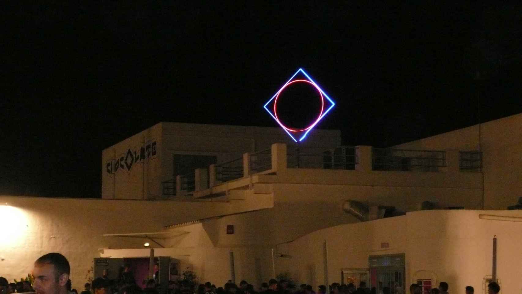 La legendaria discoteca de la ruta del Bakalao que fabrica fiesta desde 1980 y rememora tiempos pasados. Raquel Granell