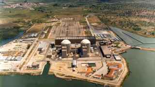 Así es Almaraz, la primera nuclear en cerrar y la más eficiente: 2.900 empleos y luz para 4 millones de hogares