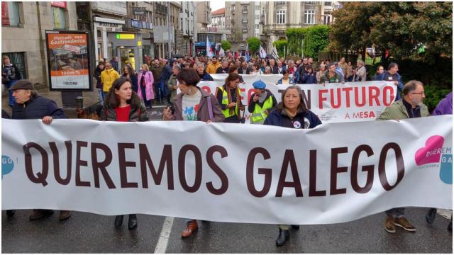 Manifestación en Santiago por el Día das Letras