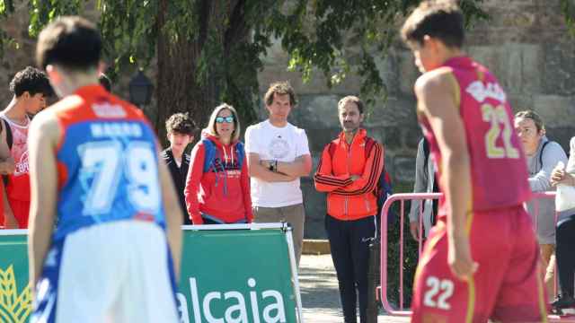 El concejal de Deportes, Rubén Lozano, en un Torneo de Baloncesto 3x3.