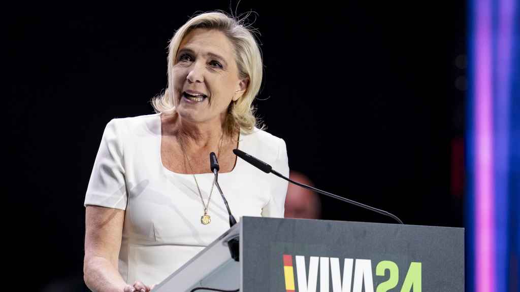 Marine Le Pen, este domingo, en el acto 'Viva 24', organizado por Vox en Madrid.
