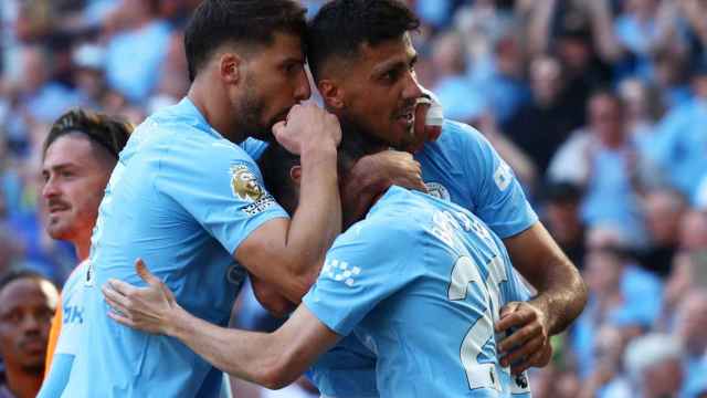 Los jugadores del Manchester City celebran un gol.