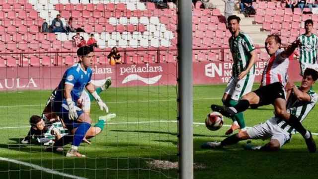 Gol de Ugarte de la UD Logroñés al filo del final del partido