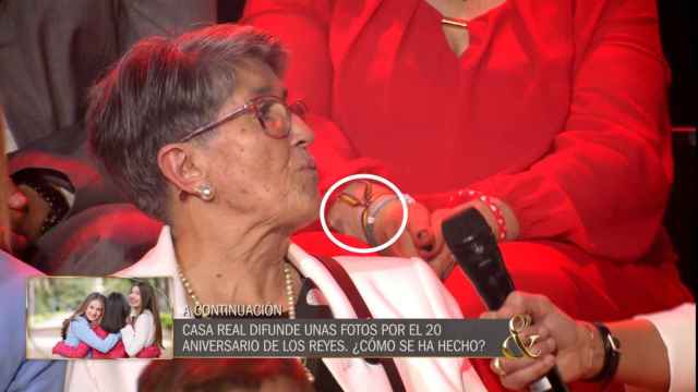 La pulsera republicana de una invitada del especial 'Felipe y Letizia, 20 años'