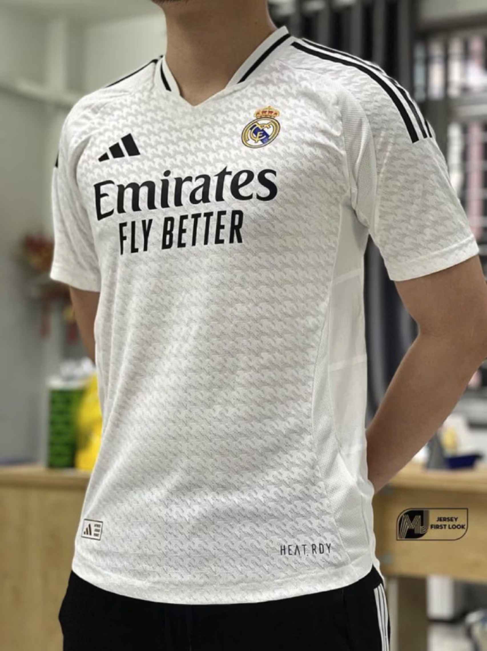 La primera equipación del Real Madrid 2024/2025