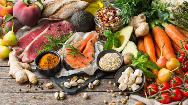 ‘A tu salud’: consejos, basados en ciencia, para cuidarnos volviendo a los alimentos de siempre