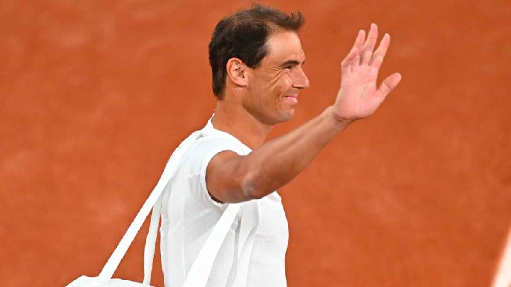 Rafa Nadal entrena en la víspera de Roland Garros.