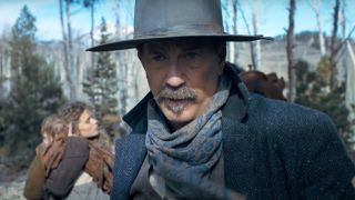 Kevin Costner vuelve al Oeste épico 35 años después de 'Bailando con lobos' y Los Ilusos iluminan Cannes