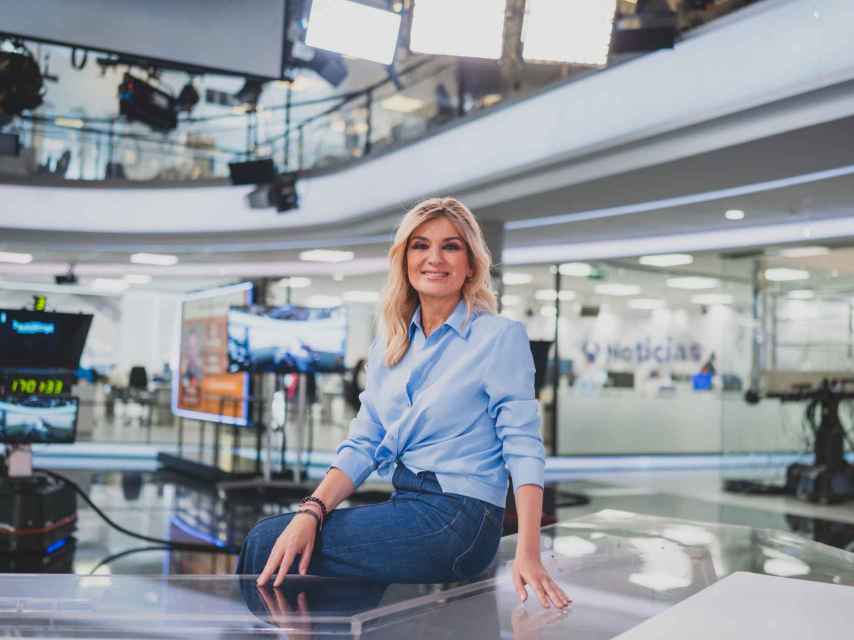 Sandra Golpe presenta el informativo de las 15h en Antena 3 desde 2017.