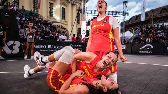 El equipo del 3x3 femenino español celebra su pase a los JJOO de París 2024