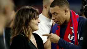 Kylian Mbappé junto a su madre, Fayza Lamari